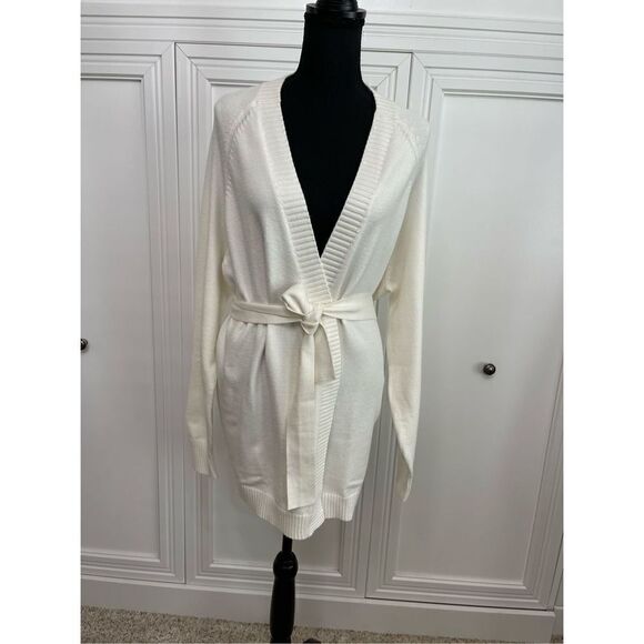 White Cream Cardigan Size XS-L - Picture 5 of 8
